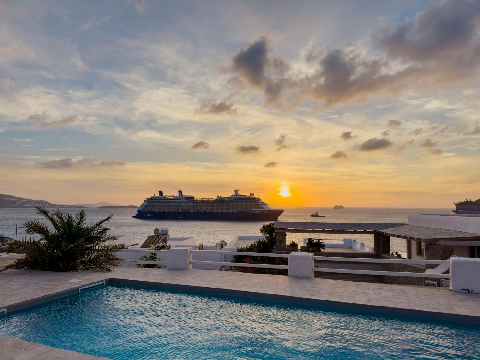 With-Inn Mykonos Suites Tourlos Dış mekan fotoğraf