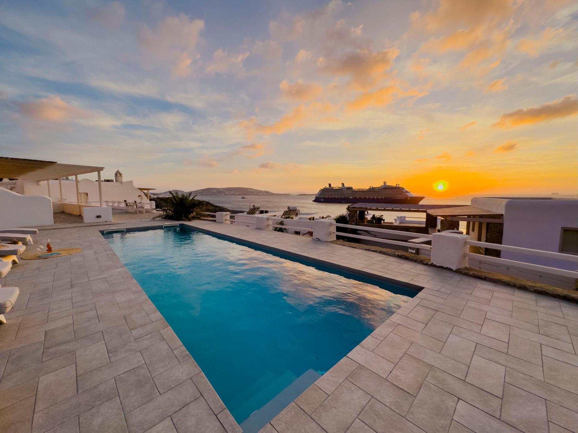 With-Inn Mykonos Suites Tourlos Dış mekan fotoğraf