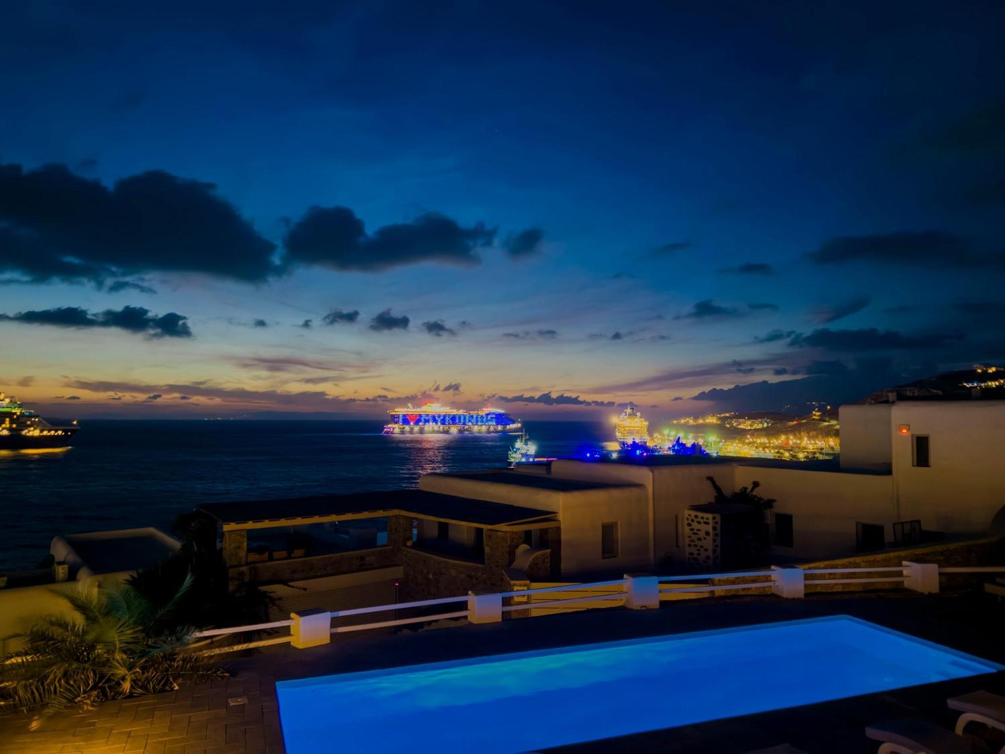 With-Inn Mykonos Suites Tourlos Dış mekan fotoğraf
